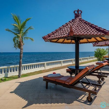 Villa Namaste - Beachfront At Lovina 10P, Pool, Bbq Banjar  Kültér fotó