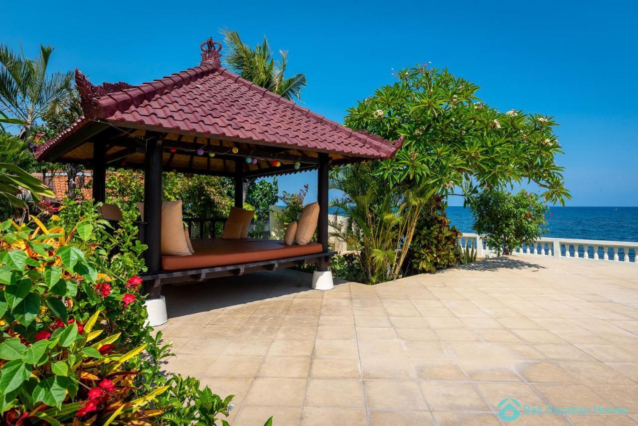 Villa Namaste - Beachfront At Lovina 10P, Pool, Bbq Banjar  Kültér fotó