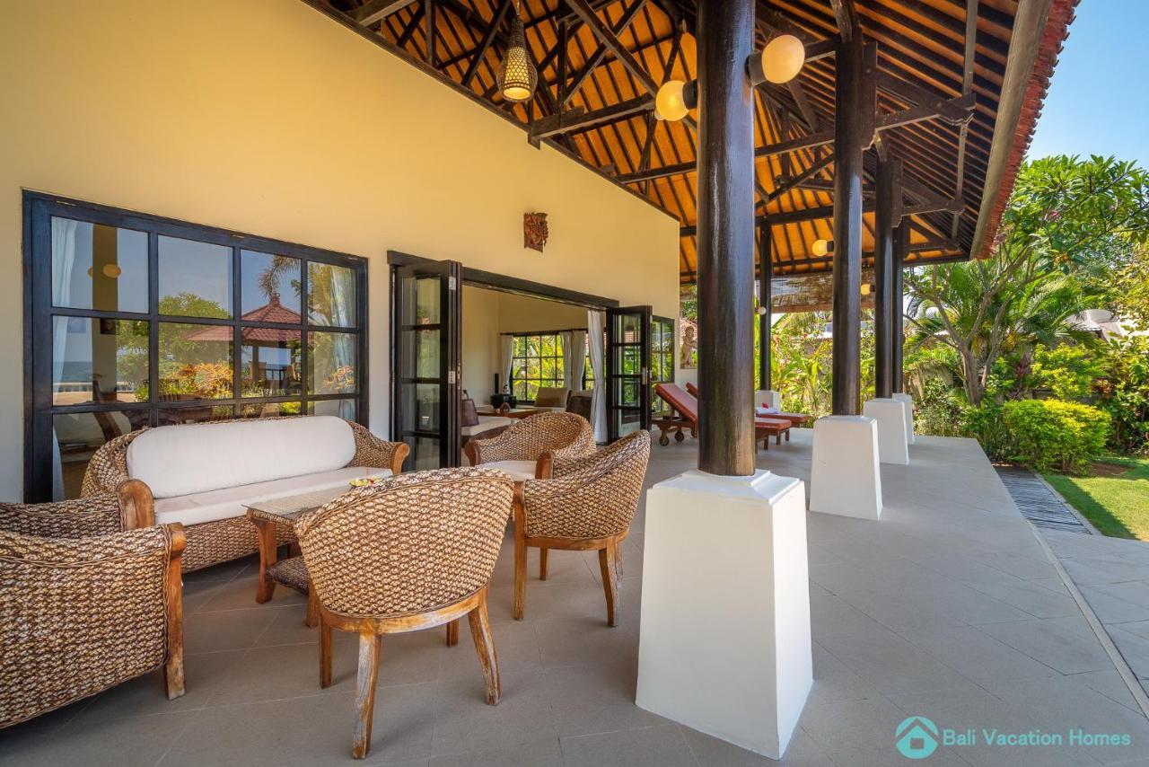 Villa Namaste - Beachfront At Lovina 10P, Pool, Bbq Banjar  Kültér fotó