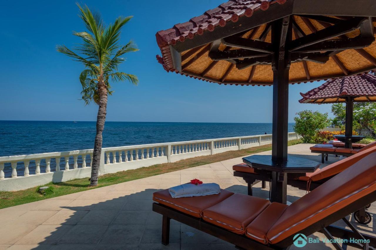 Villa Namaste - Beachfront At Lovina 10P, Pool, Bbq Banjar  Kültér fotó