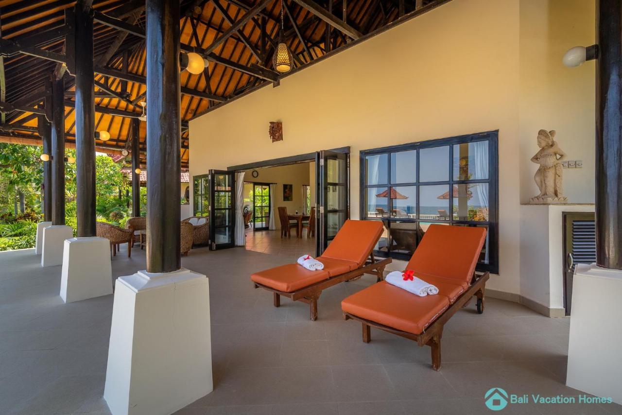 Villa Namaste - Beachfront At Lovina 10P, Pool, Bbq Banjar  Kültér fotó